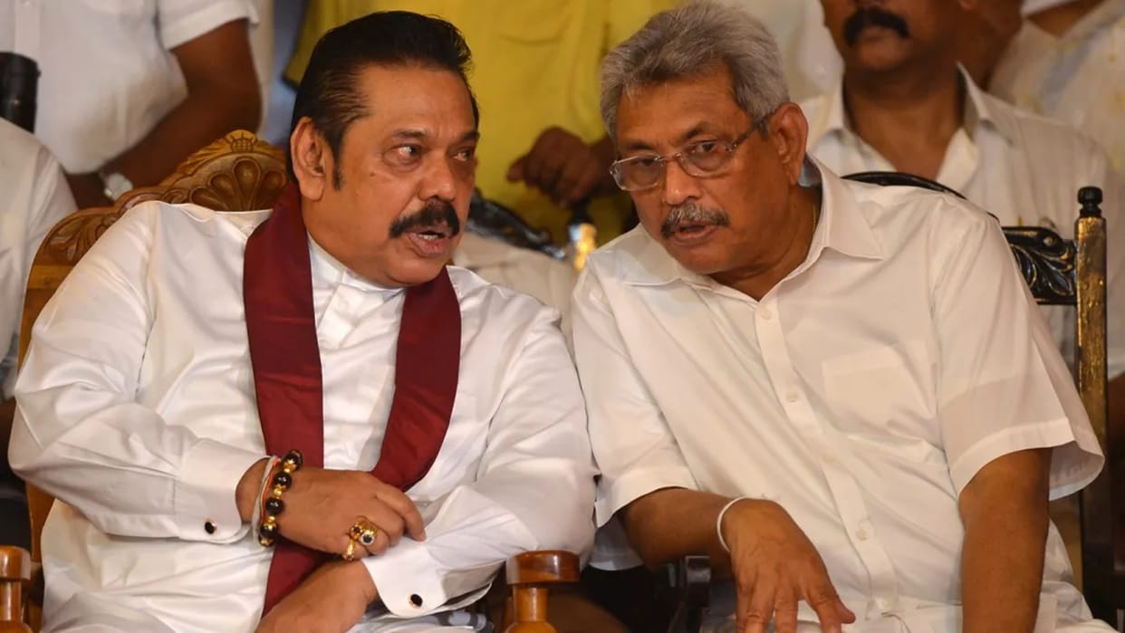 Sri Lanka Economic Crisis Looms large as PM Mahinda Rajapaksa meets President Gotabaya Rajapaksa Cabinet may resign altogether news in hindi