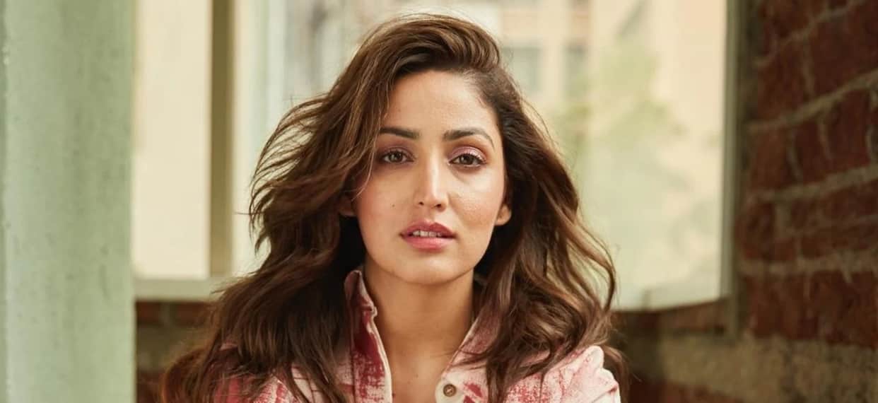 yami gautam instagram account hacked actress tweeted for fans to be aware