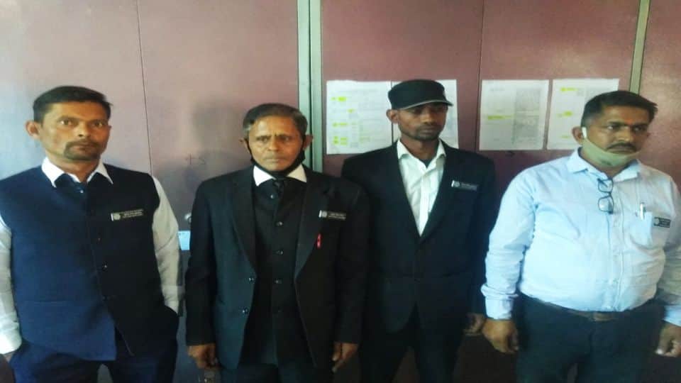 Fake Flying Squad Caught During UP Board High School Exam 2022 In Ag