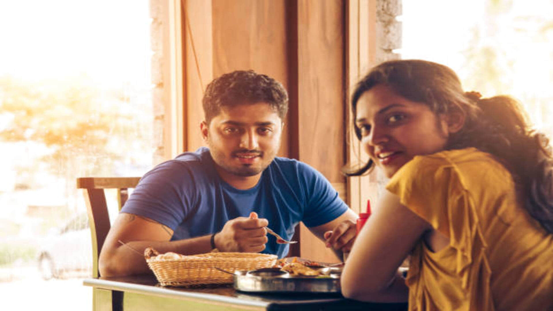 Vastu Shastra Right Direction To Eat Food in hindi