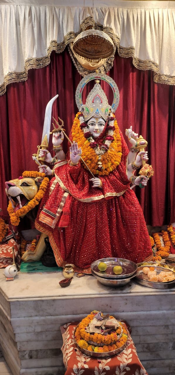 Worshiped Chandraghanta, the third form of Maa Durga