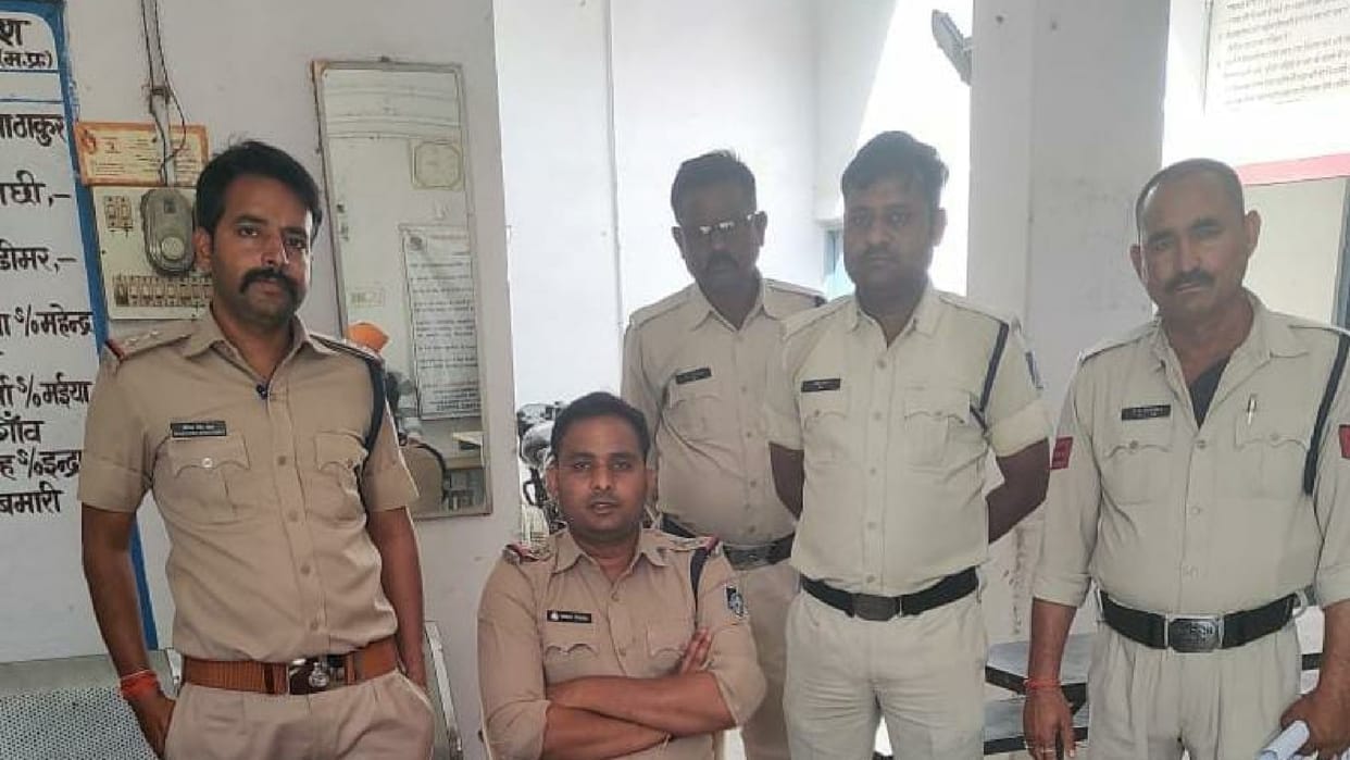 Chhatarpur: 5 youths planning robbery at petrol pump arrested, 315 bore country made pistol recovered from the possession of the accused