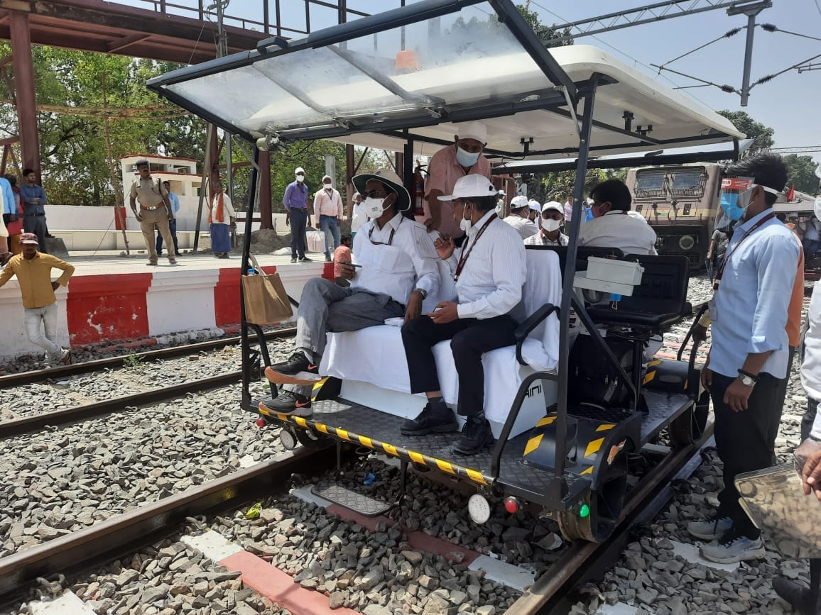 The engine ran at a speed of 120 in the trial run