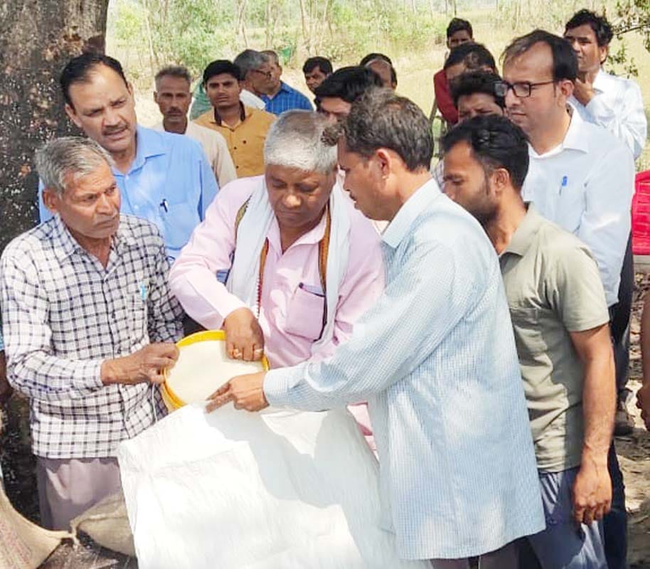 Relief material handed over to fire victims in Mahua Pimai