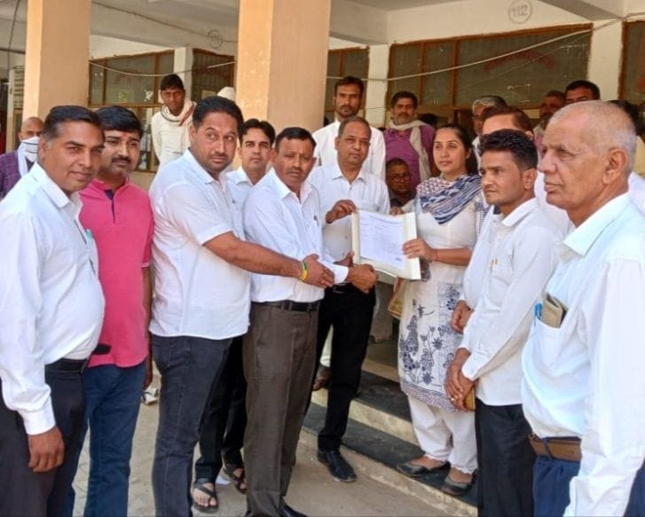 Demand of Bar Association to reinstate Khokha operators