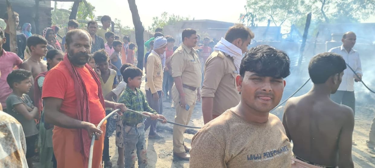 14 houses burnt to ashes due to fire