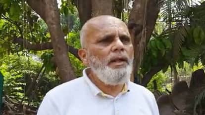 मंदिर में हमला करने वाले का पिता मुनीर अहमद अब्बासी