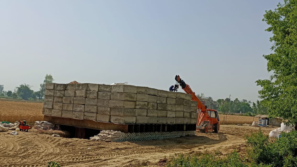 Kanpur dehat : Two lakh population will be filled with Parjani ROB, soil testing begins