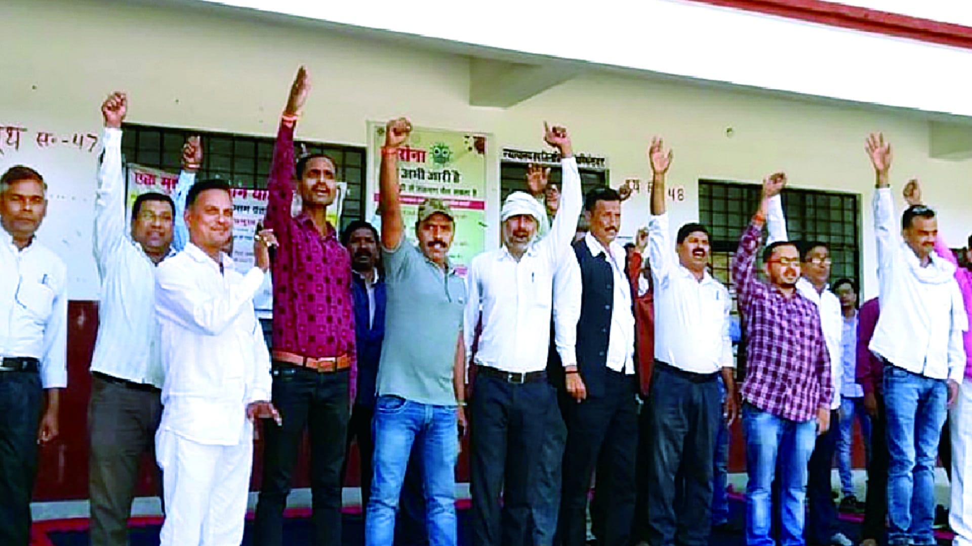 Tehsil employee death case: SDM Lalganj CM Yogi directs to suspend him
