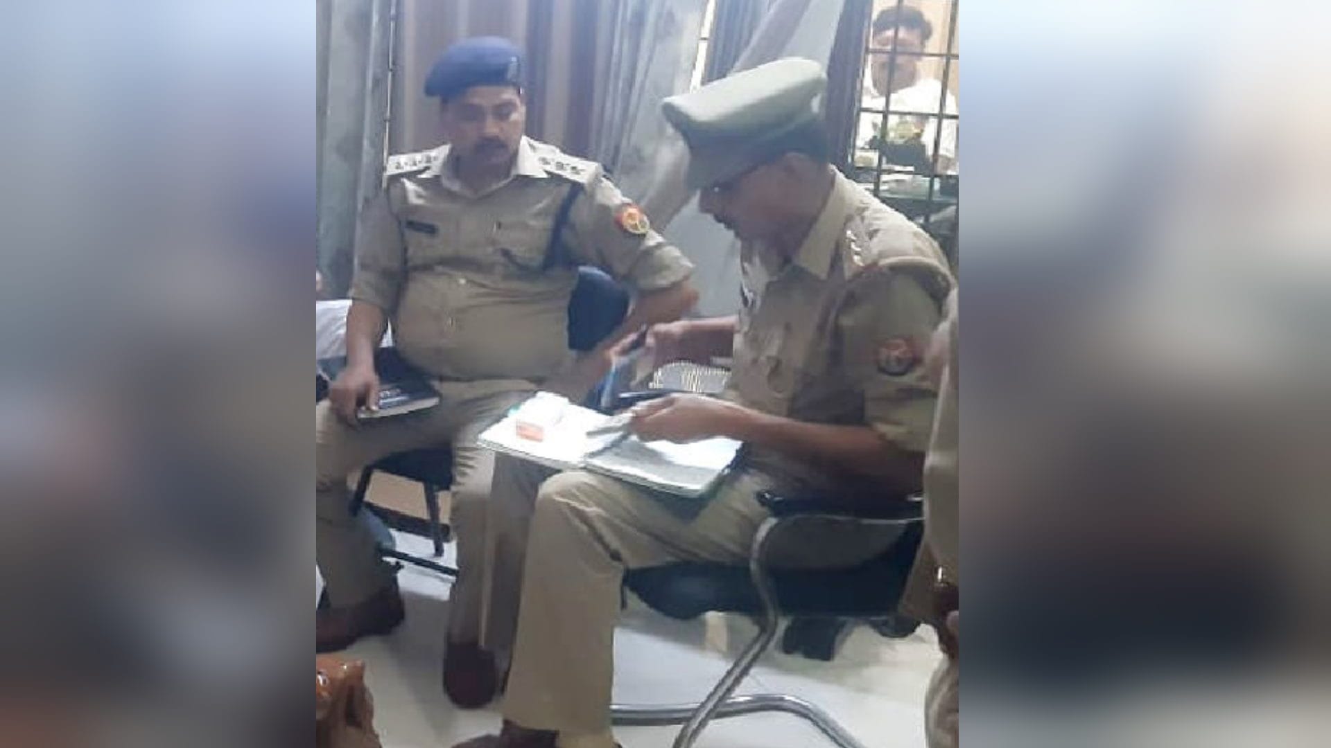 Robbery worth lakhs in the name a CBI officer: Crooks in the kothi for 25 minutes, traders and servants in fear