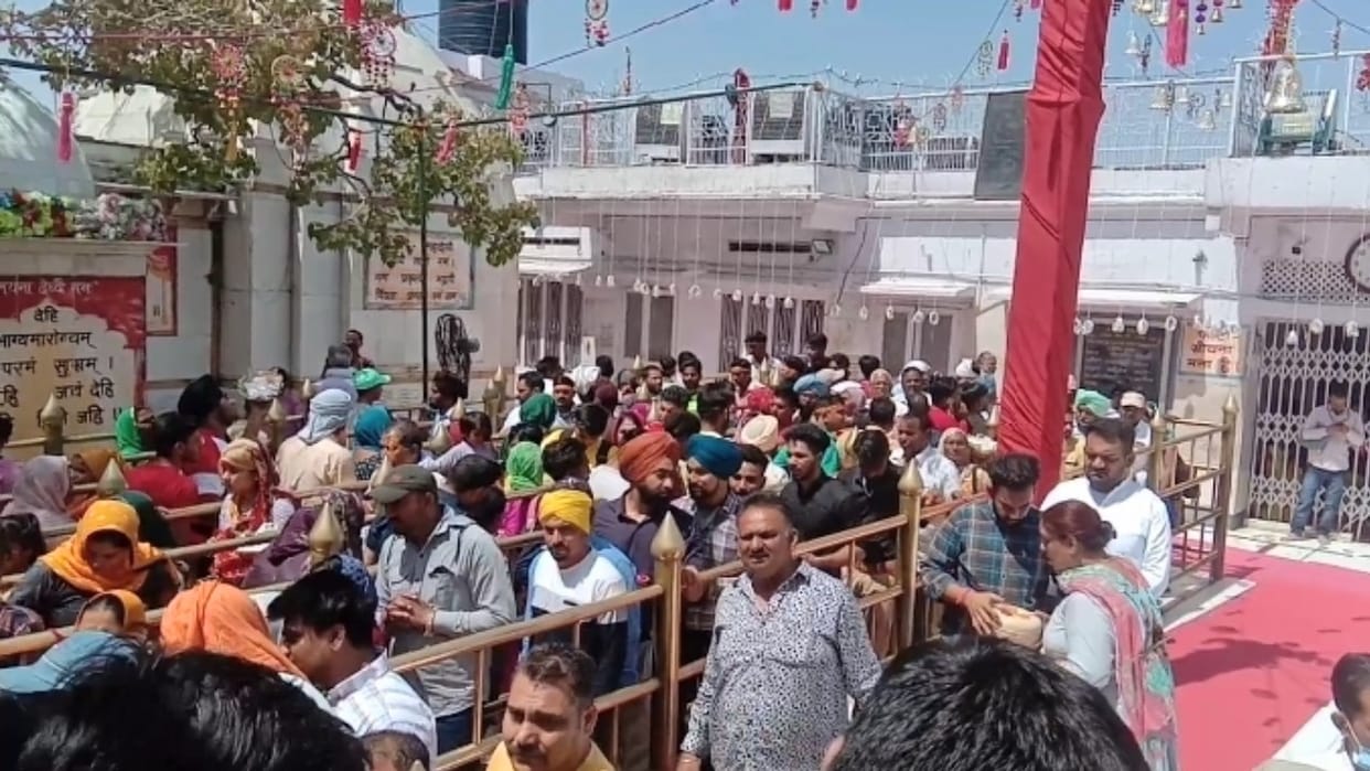 chaitra navratri 2022: one lakh devotees pay obeisance in shakti peethas in himachal pradesh