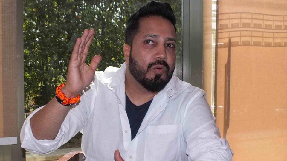 Trolls On Target: mika singh reveals the strategy to deal with trolls,says I have also made this fake ID'