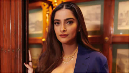 sonam kapoor flaunts baby bump in style look royal in latest photoshoot