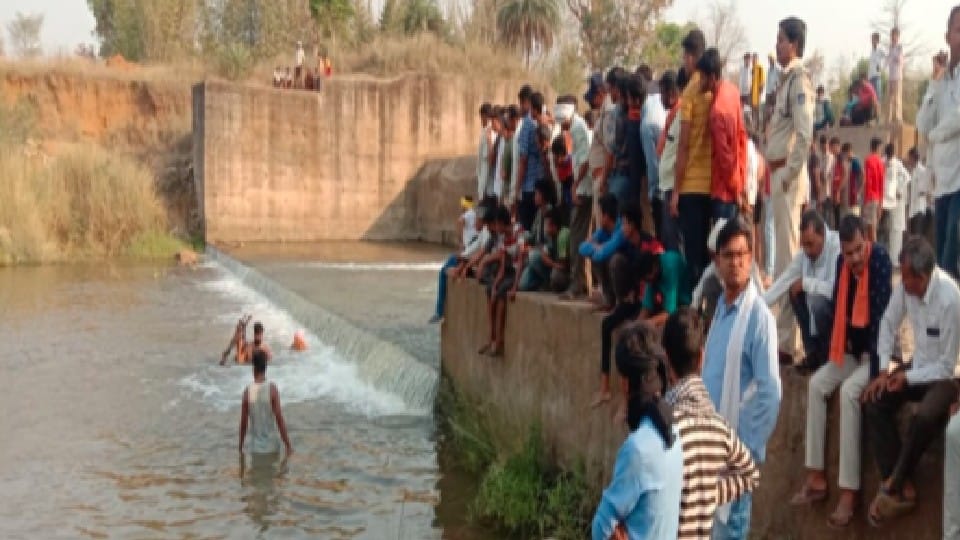 Seoni: Three minors who went to bathe on the river drowned