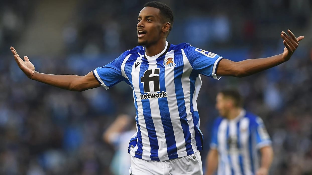 La Liga Real Sociedad beats espanyol fc by 1-0 alexander isak converts penalty in Last minute