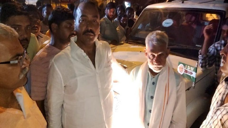 Bihar MLC election 2022 Independent candidate Raees Khan narrowly escapes death after his convoy attacked