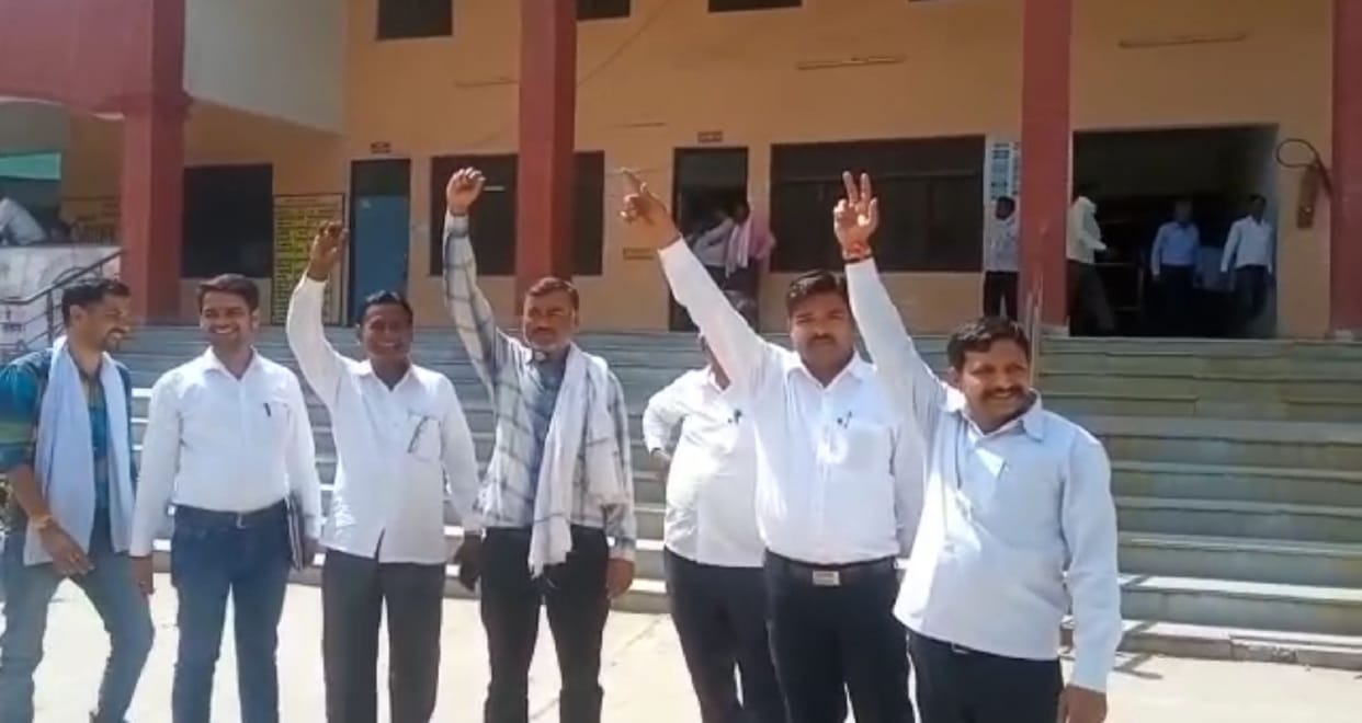 Water crisis in Derapur tehsil, uproar of lawyers