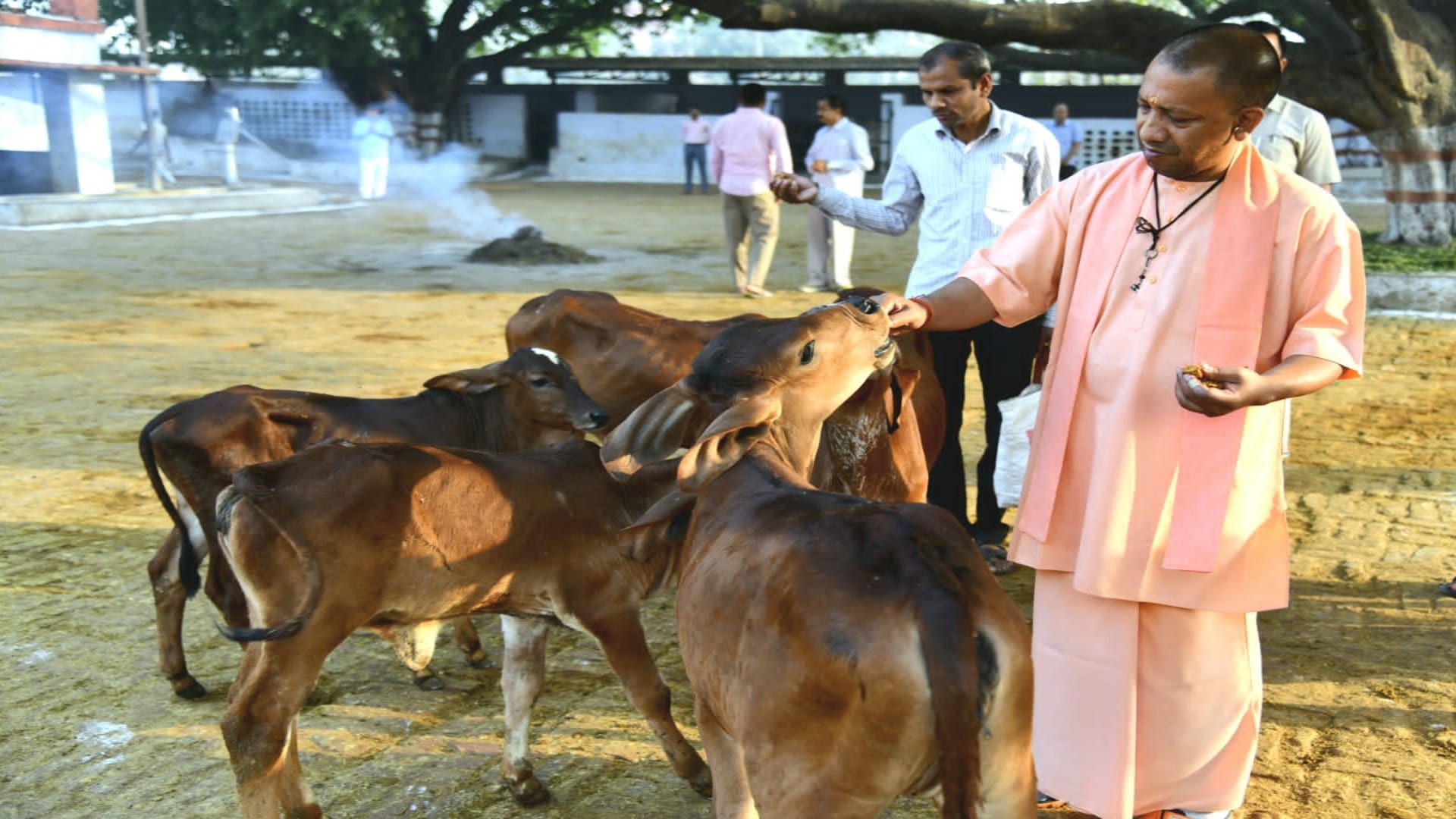 Gorakhpur Janata Darbar Yogi Adityanath listened to complaint for first time after becoming CM again