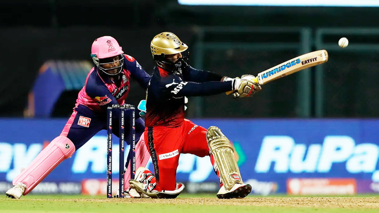 RR vs RCB Live Cricket Score: Rajasthan Royals vs Royal Challengers Bangalore IPL 2022 Match 13 at Mumbai News Updates in Hindi