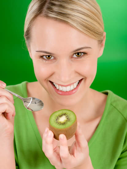 कीवी के इस्तेमाल से त्वचा बनेगी ग्लोइंग