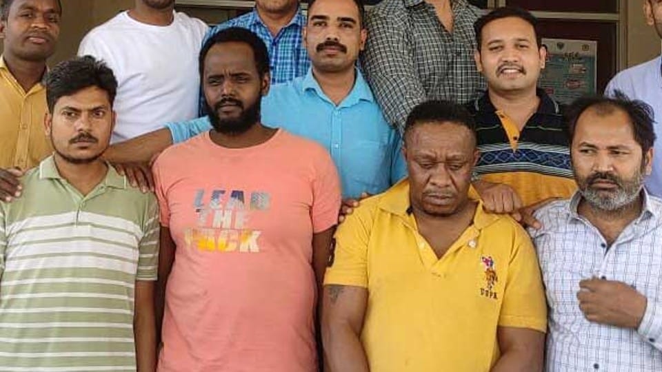 Ujjain: Request sent on Facebook, bluffed marriage and swindled 67 lakhs, international thug gang exposed, four including two foreigners arrested