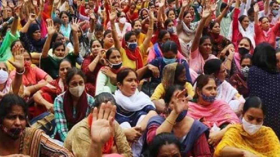 Punjab government orders disciplinary action against teachers