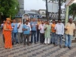 पत्रकारों पर दर्ज फर्जी मुकदमा वापस लेने तथा ससम्मान रिहाई की मांग को लेकर रसड़ा कस्बा स्थित गां?