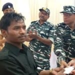 कुख्यात नक्सली सूरजनाथ खेरवार ने किया आत्मसमर्पण।