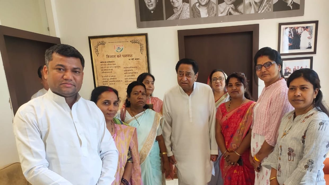 Madhya Pradesh: Demonstration of Anganwadi workers, delegation met Kamal Nath