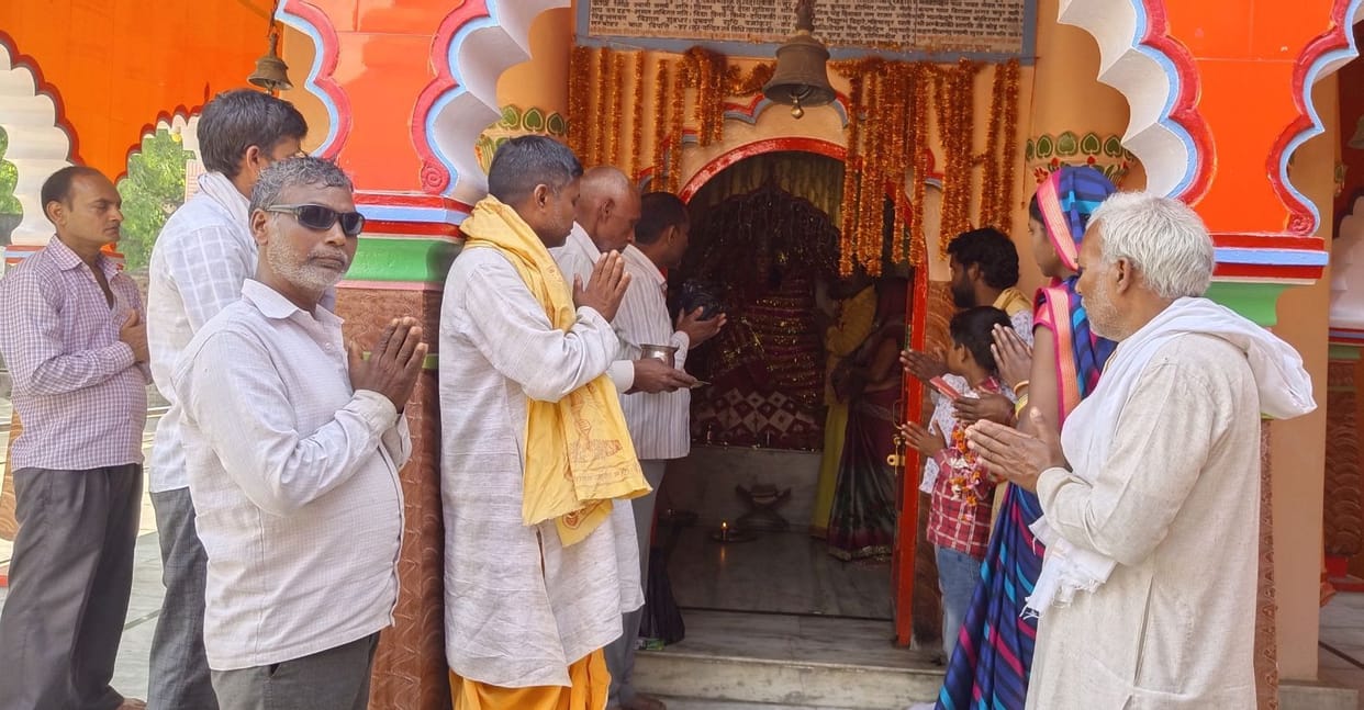Devotees worship mother Kushmanda