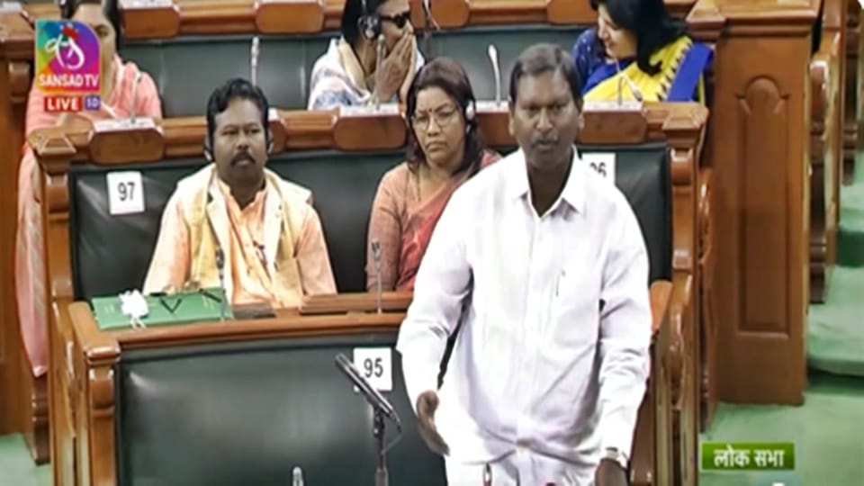 Parliament passes bill to include Bhokta and other communities in Jharkhand ST list