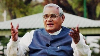 BJP Foundation Day 2022 42nd Celebration Know About these 2 First BJP MPs who have Win In Strom Of Congress in Hindi