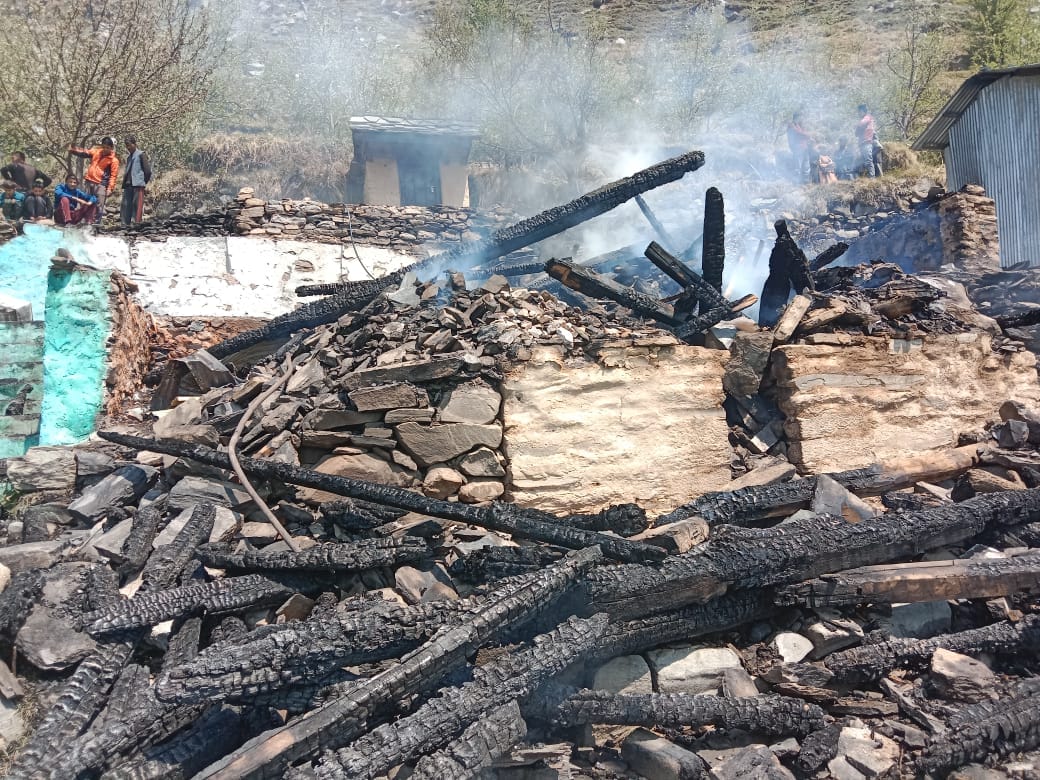 house fire in chirgoan denwari village