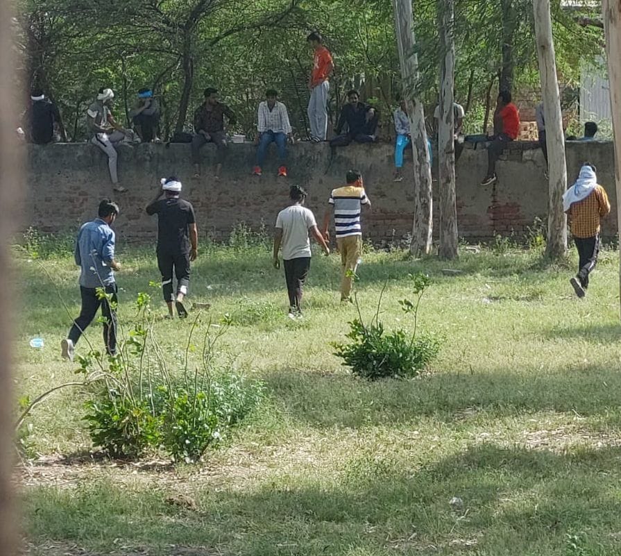 Police chased the outside elements who entered the examination center, nine copycats were caught