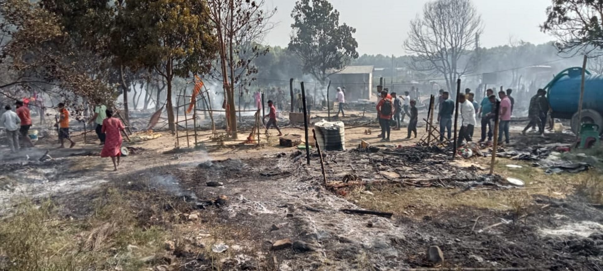 45 huts caught fire due to spark of stove, 40 labor families become homeless