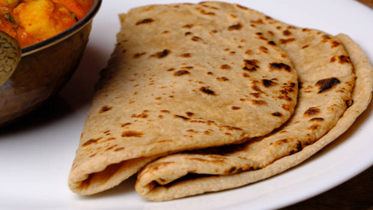 Why 3 Rotis Are Not Served Together in Plate Know Religious Scientific Reason