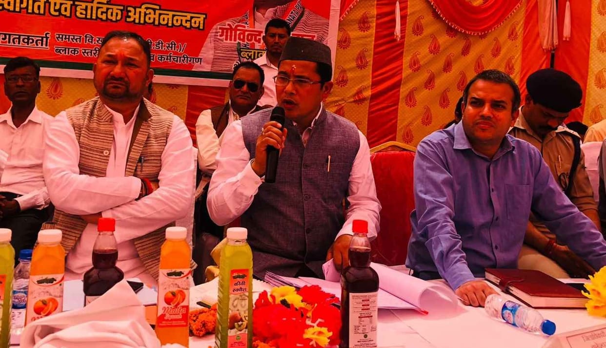 Meeting by MLA Suresh Gadhiya