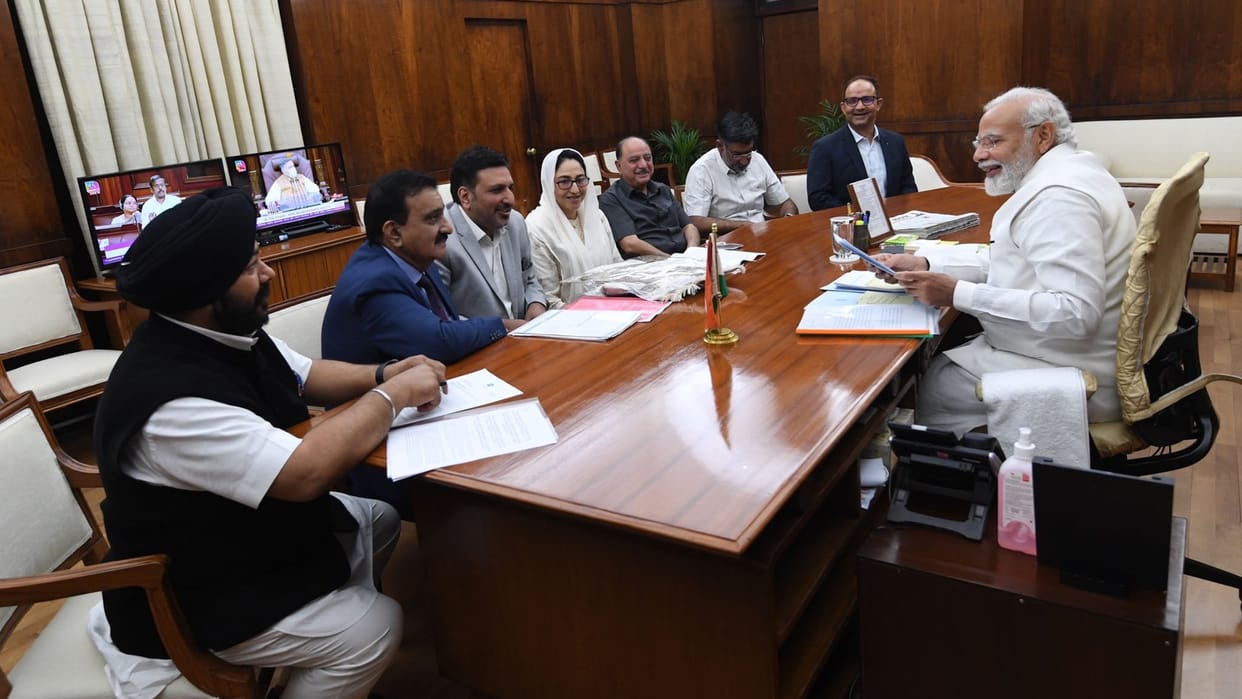 Kashmiri traders seek support from PM Modi for revival of jammu kashmir economy