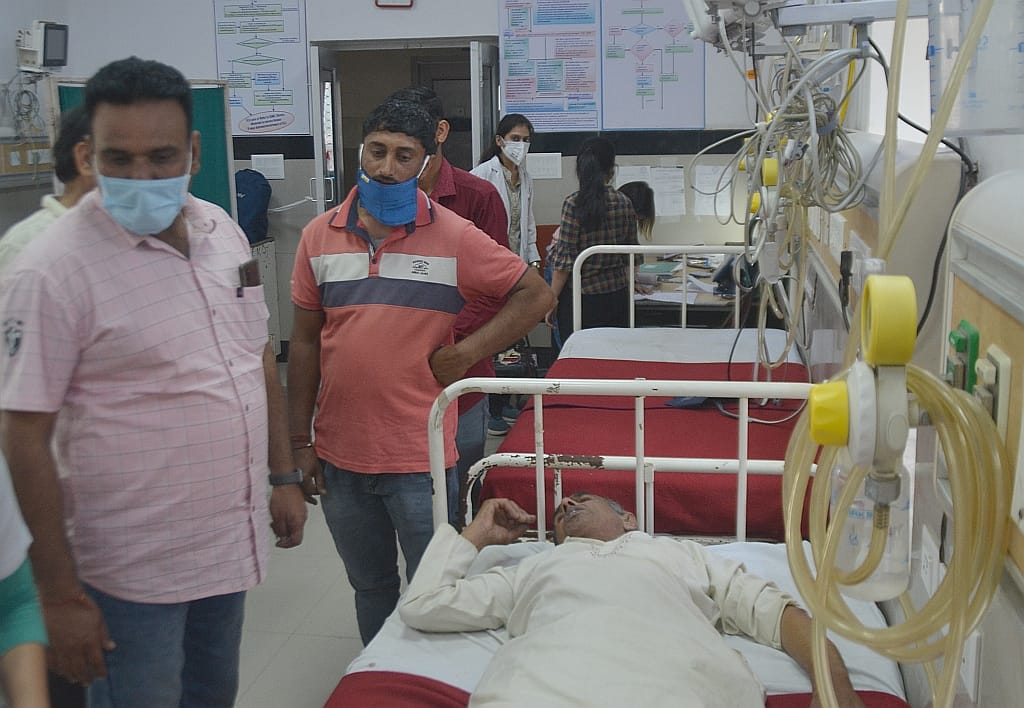 six people injured in bolero camper accident in renuka sirmaur
