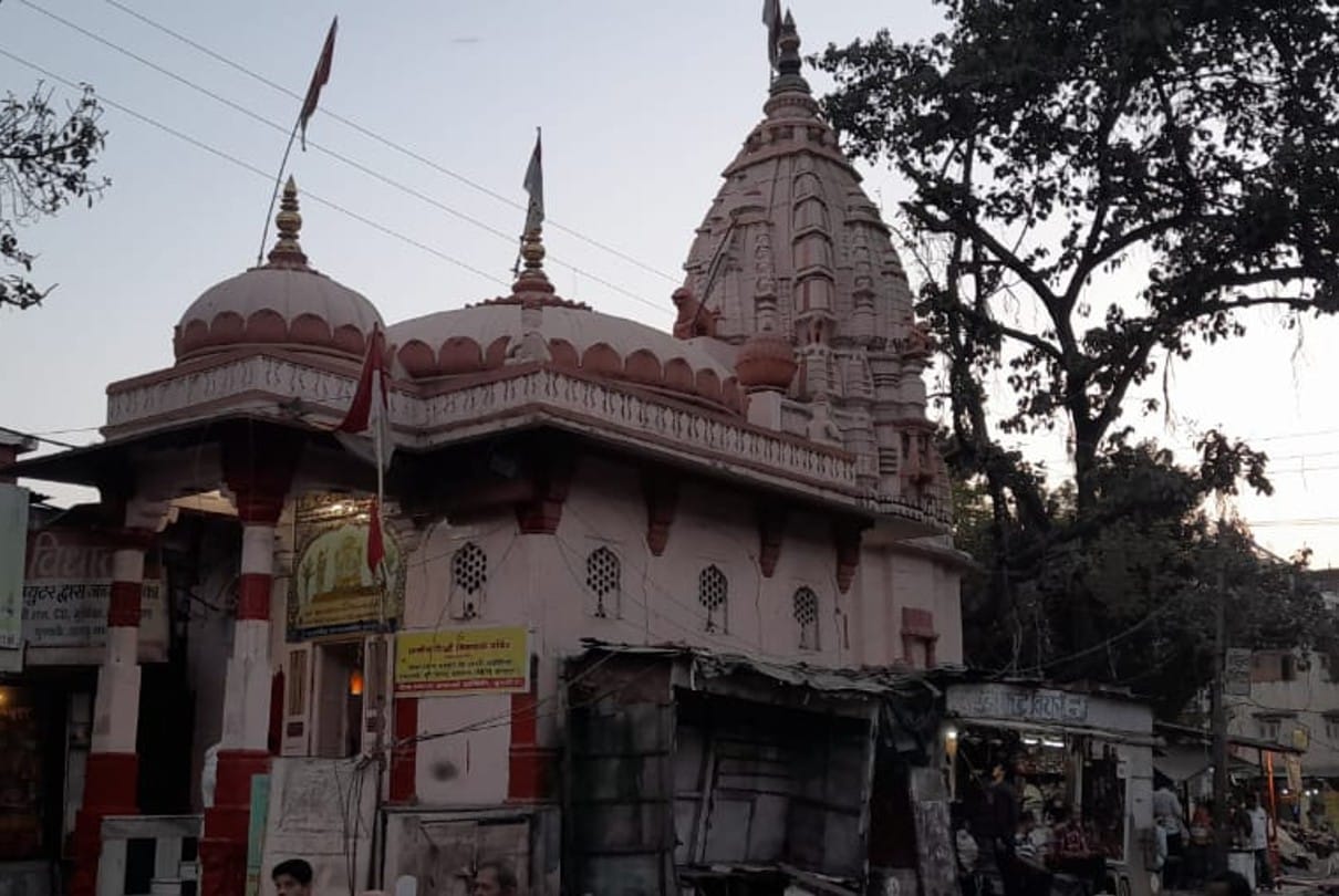 Indore: People came forward to save Chhota Ganpati temple, Sattan Guru said - the ancient temple will not be allowed to be broken at any cost