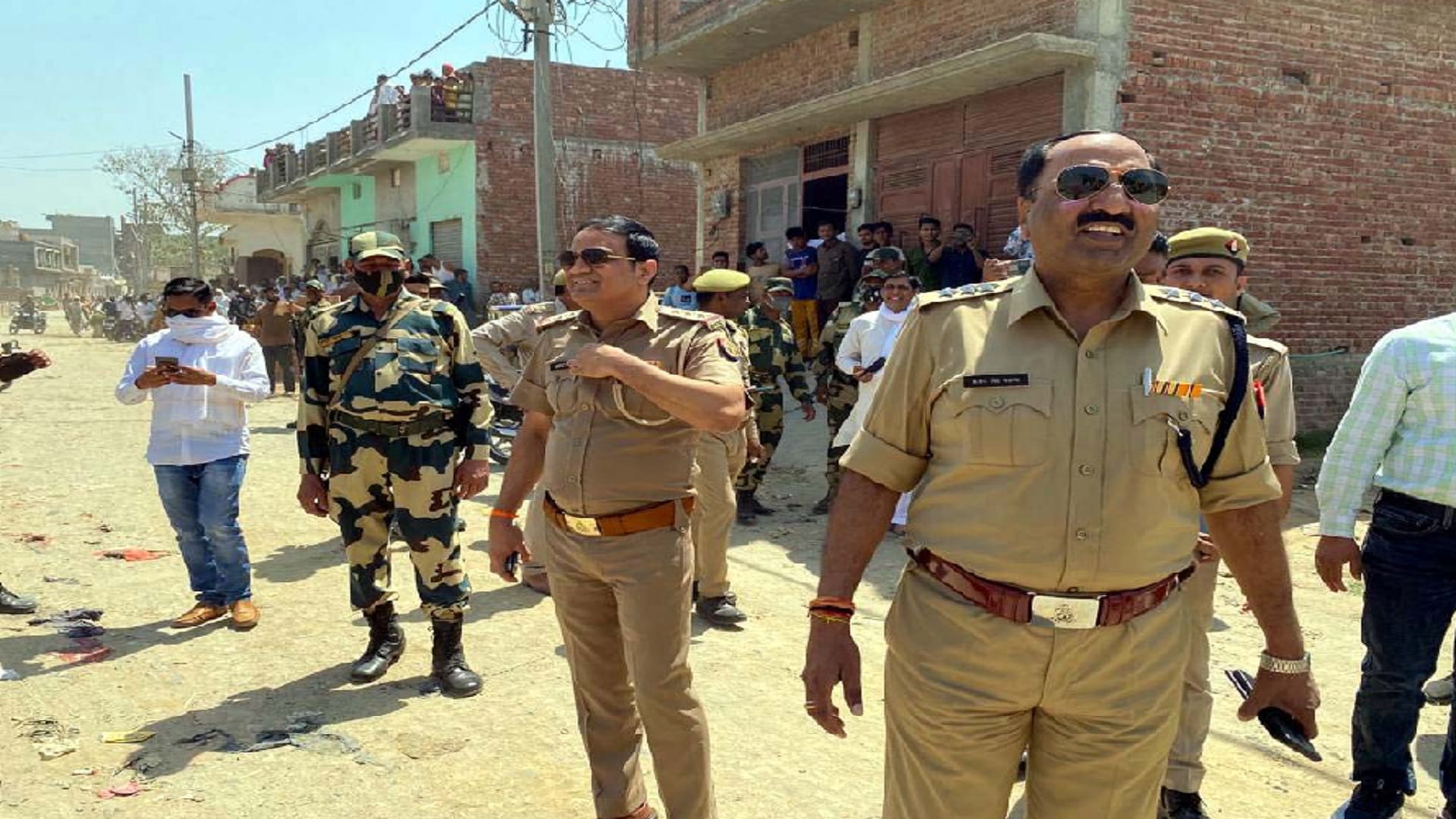 UP News: Shamli Administration demolished property by bulldozer of Arshad Hasan uncle of SP MLA Nahid Hasan see photos