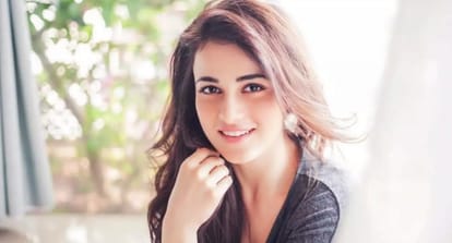 Actress Radhika Madan announces new film Rumi ki Sharafat shooting starts