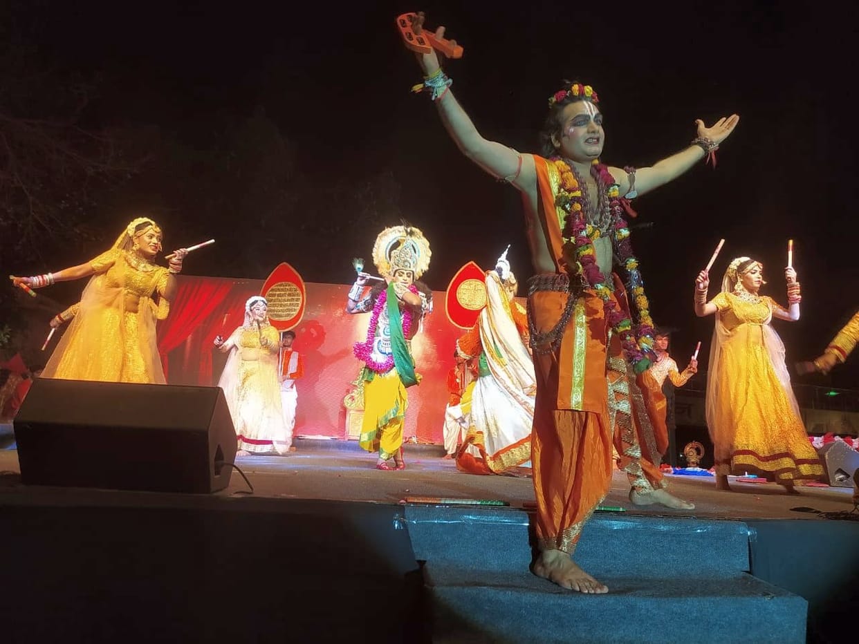 The spectators were mesmerized to see Dhanush Yagya and Ahilya deliverance.