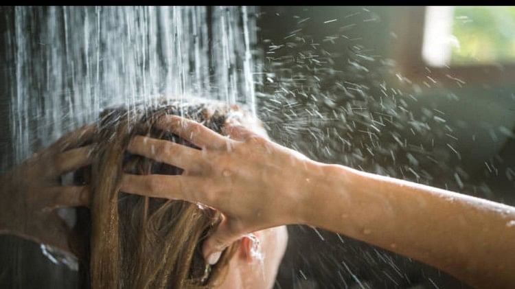Hair Care Tips:बालों में कंडीशनर का उपयोग करते समय न करें ये गलती, इन बातों का रखें ध्यान - Hair Care Tips: Applying Conditioner On Hair, Keep These Things In Mind - Hair Care Tips:बालों में कंडीशनर का उपयोग करते समय न करें ये गलती, इन बातों का रखें ध्यान - Hair Care Tips: Applying Conditioner On Hair, Keep These Things In Mind -