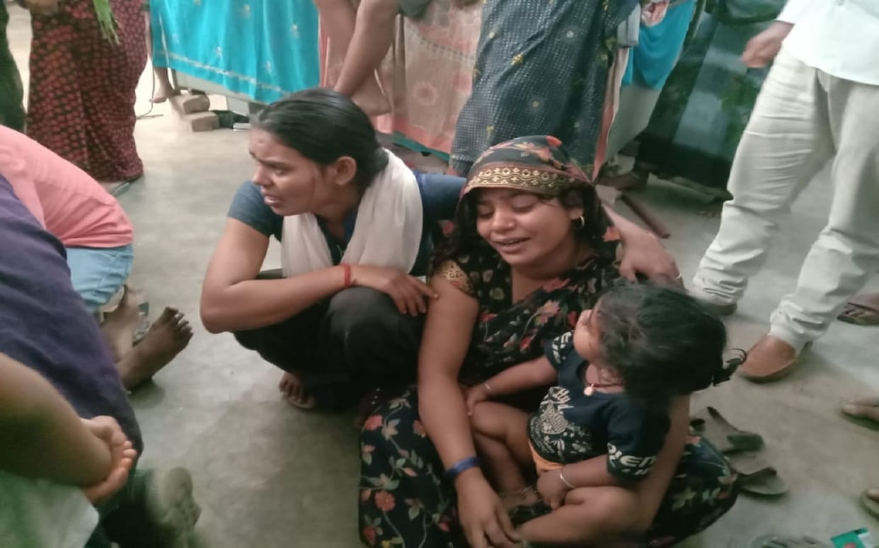 Sensational incident in Ballia ruthless murder of property dealer in fefana marks of stab at many places with sharp weapons