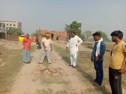 Sensational incident in Ballia ruthless murder of property dealer in fefana marks of stab at many places with sharp weapons