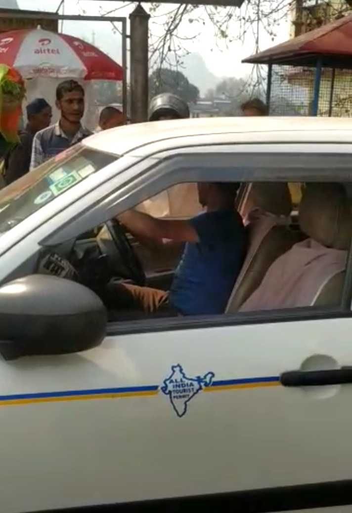 Taxi Driver Creates Mess