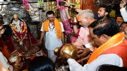Keshav Maurya reached Kaushambi after becoming Deputy CM for the second time.