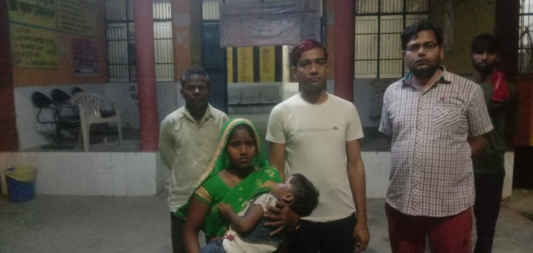 auraiya news,Information from social media, mother reached to pick up daughter