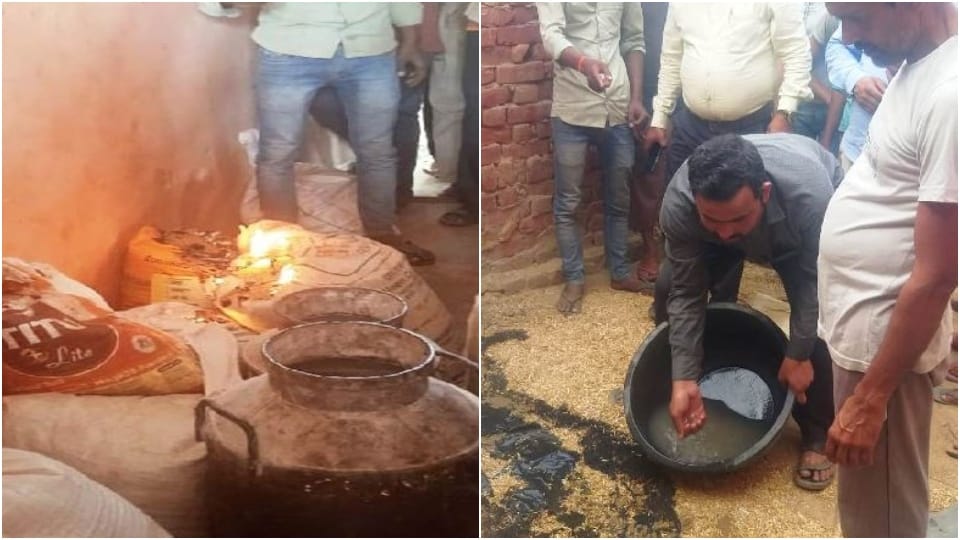 sudden fire breaks out in three houses of Kasganj